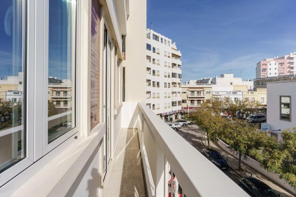 Modern & Bright - Faro Mercado Apt 22 Dış mekan fotoğraf